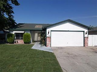 1st image of 2416 Banyan Dr