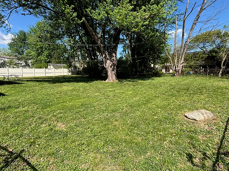 720 S Westwood Dr — Photo 16