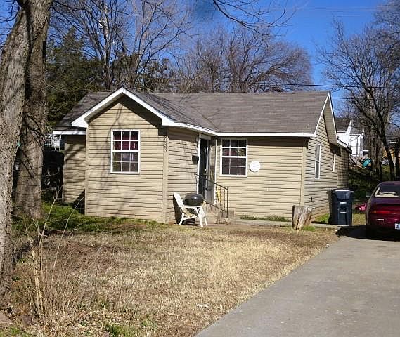 1st image of 2933 Pioneer St