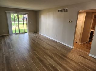 1118 Penn Ave #4, Mishawaka, IN 46544