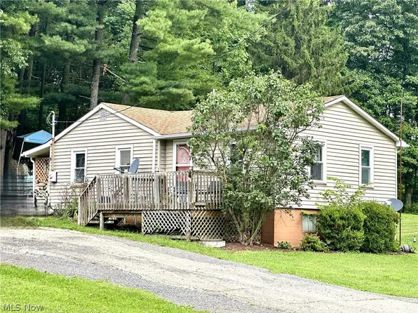 1387 Boyd Rd, Colliers, WV 26035