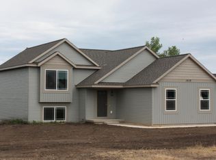 2531 140th Ave, Dorr, MI 49323