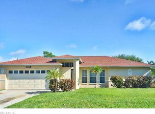 8333 Bahamas Rd, Fort Myers, FL 33967