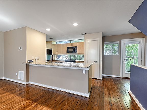5th image of 1207 Urban Lofts Dr