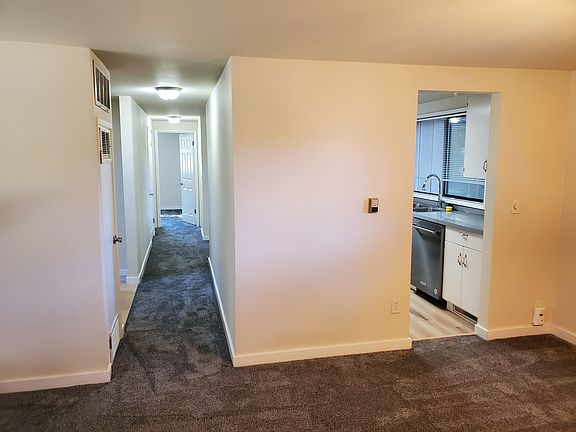 2nd image of 12228 NE 65th St