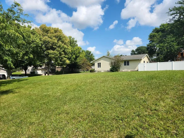 1 & 2 Lakewood Ave, Albert Lea, MN 56007