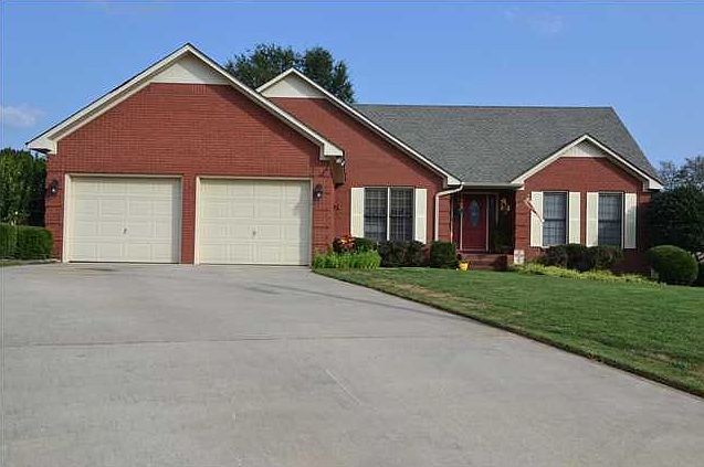 1st image of 102 Winwood Ln