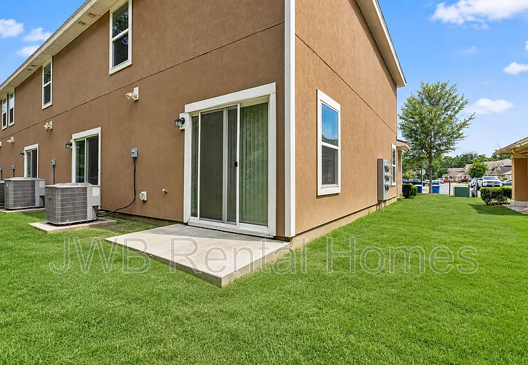 2813 Hidden Haven Rd — Photo 16