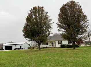 174 Beeny Rd, Manitou, KY 42436