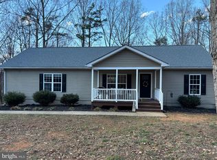 93 Evergreens Dr, Louisa, VA 23093
