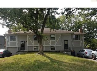 8900 Haskins St, Lenexa, KS 66215