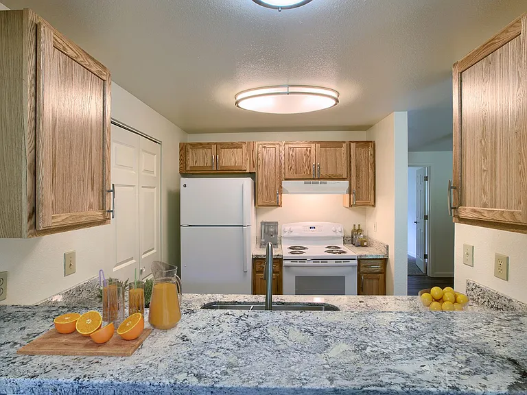 Campus Landing Apartments — Photo 19