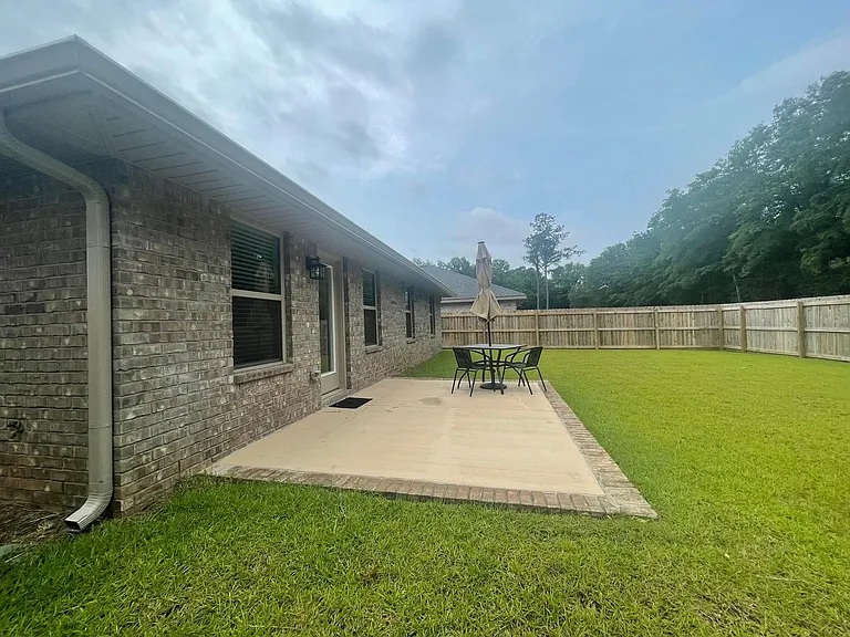 124 Ridgeway Cir — Photo 15