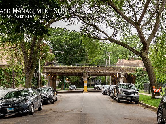 5th image of 1733 W Pratt Blvd #2