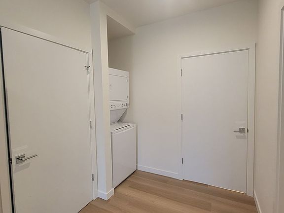 5th image of 5855 SE 72nd Ave #102