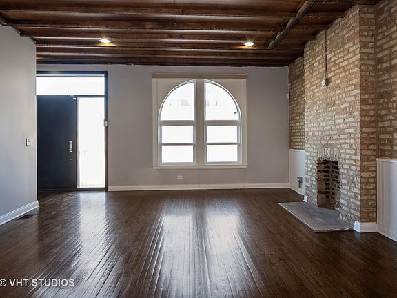2nd image of 323 N Sacramento Blvd
