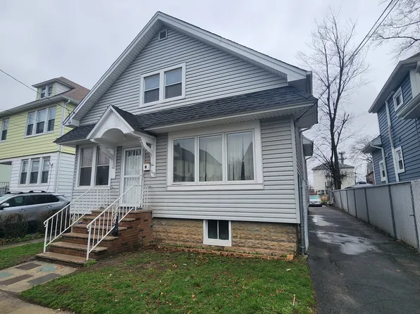 1112 Drake Ave #2, Roselle, NJ 07203