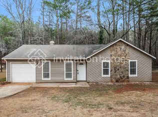 705 Old Manor Rd NW, Lilburn, GA 30047