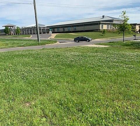 5th image of 600 26th Ave E