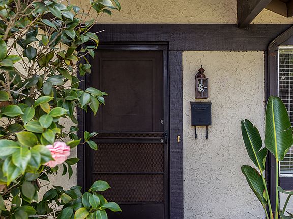 3rd image of 4387 N Amberwick Ln
