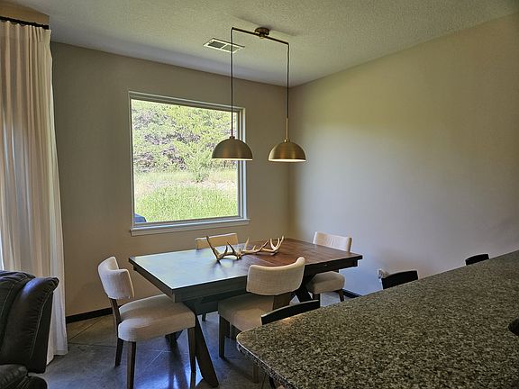 5th image of 1409 Paddington Cir