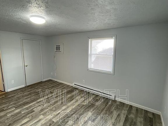 5th image of 1818 Michigan St APT 8