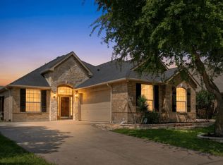 1122 Leafy Glade Rd, Forney, TX 75126