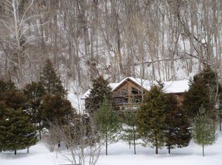 16 Jonahs Lndg, Renick, WV 24966