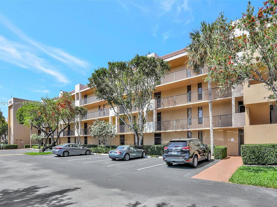 1st image of 6239 Coral Lake Dr #403