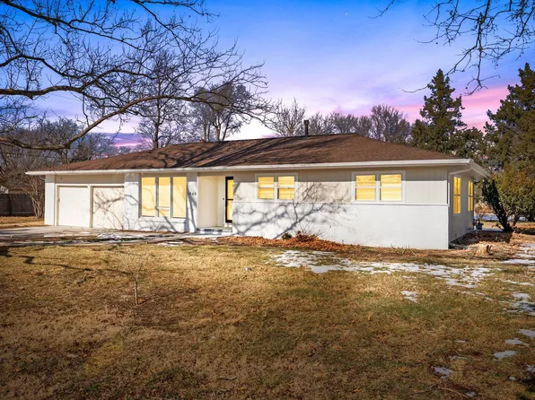 1040 E 44th St S, Wichita, KS 67216