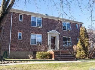 3522 205th St APT 2, Bayside, NY 11361