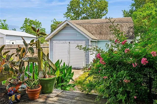 527 Grefer Ave — Photo 18