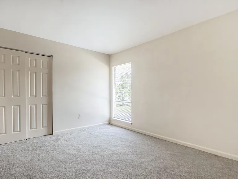 Acadia Park Apartments — Photo 35