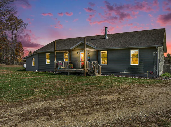31395 66th St, Bangor, MI 49013