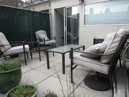 Rented by City Connections Realty | media 20