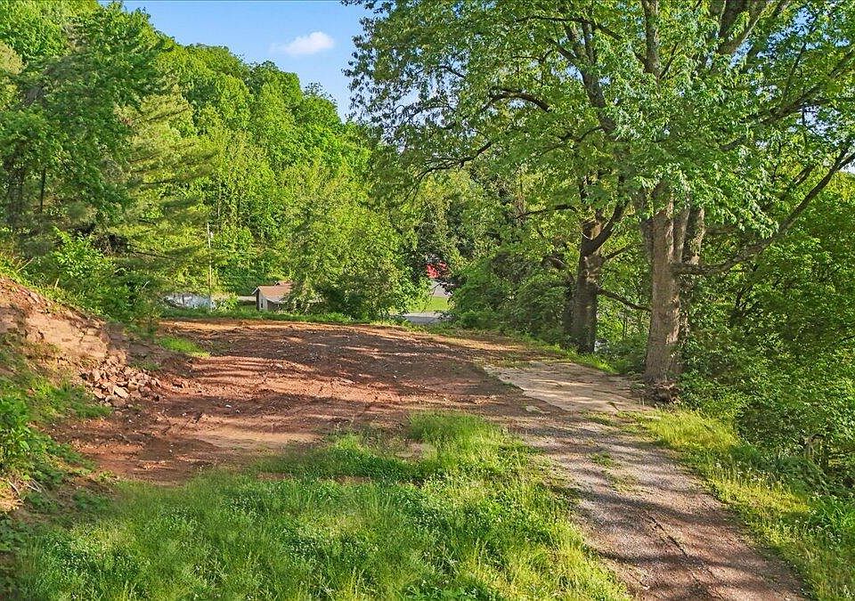 1st image of 112 Grant Parlier Rd