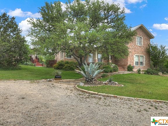 3rd image of 422 Summerside Dr