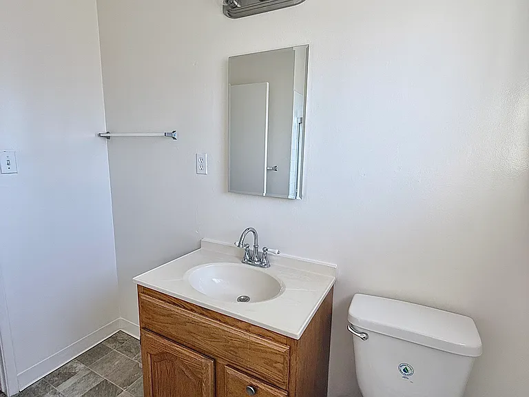 8429 Glenoaks Blvd #4 — Photo 21