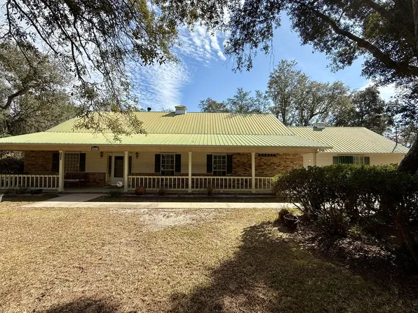 2862 Sherwood Dr, Navarre, FL 32566