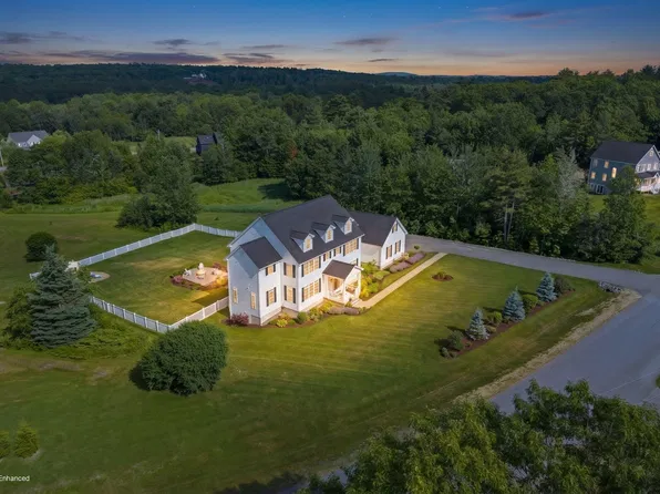 124 Dunton Circle, Hampden, ME 04444