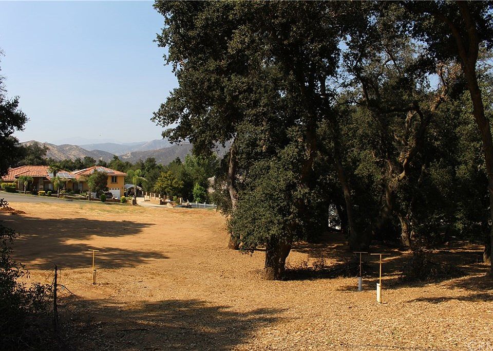 1st image of 37225 Vista View Dr.