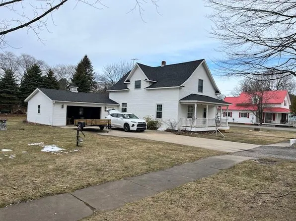 17368 4th St, Arcadia, MI 49613