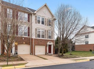 2940 Huntington Grove Sq, Alexandria, VA 22306