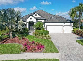 7023 Twin Hills Ter, Lakewood Ranch, FL 34202