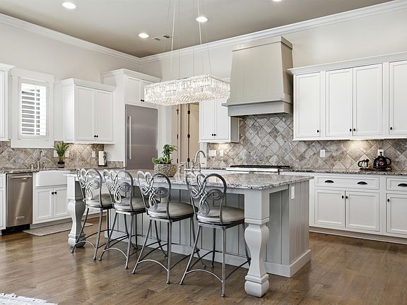 4th image of 581 WINDING WOOD CIR