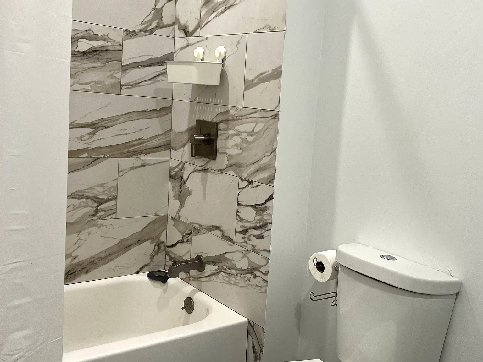 Studio, 580 sqft, $1,730 — Photo 4