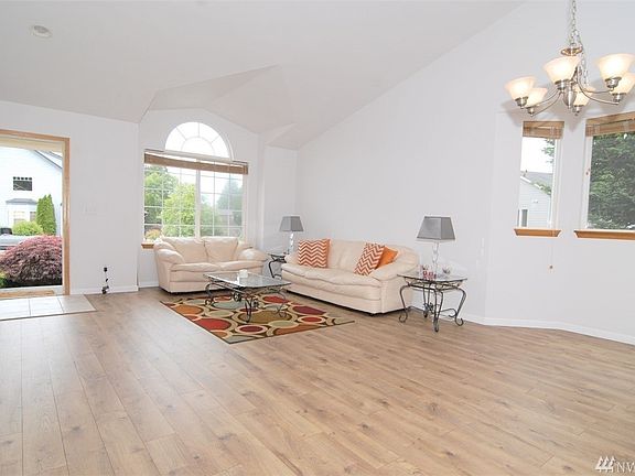 4th image of 4115 135th St SE