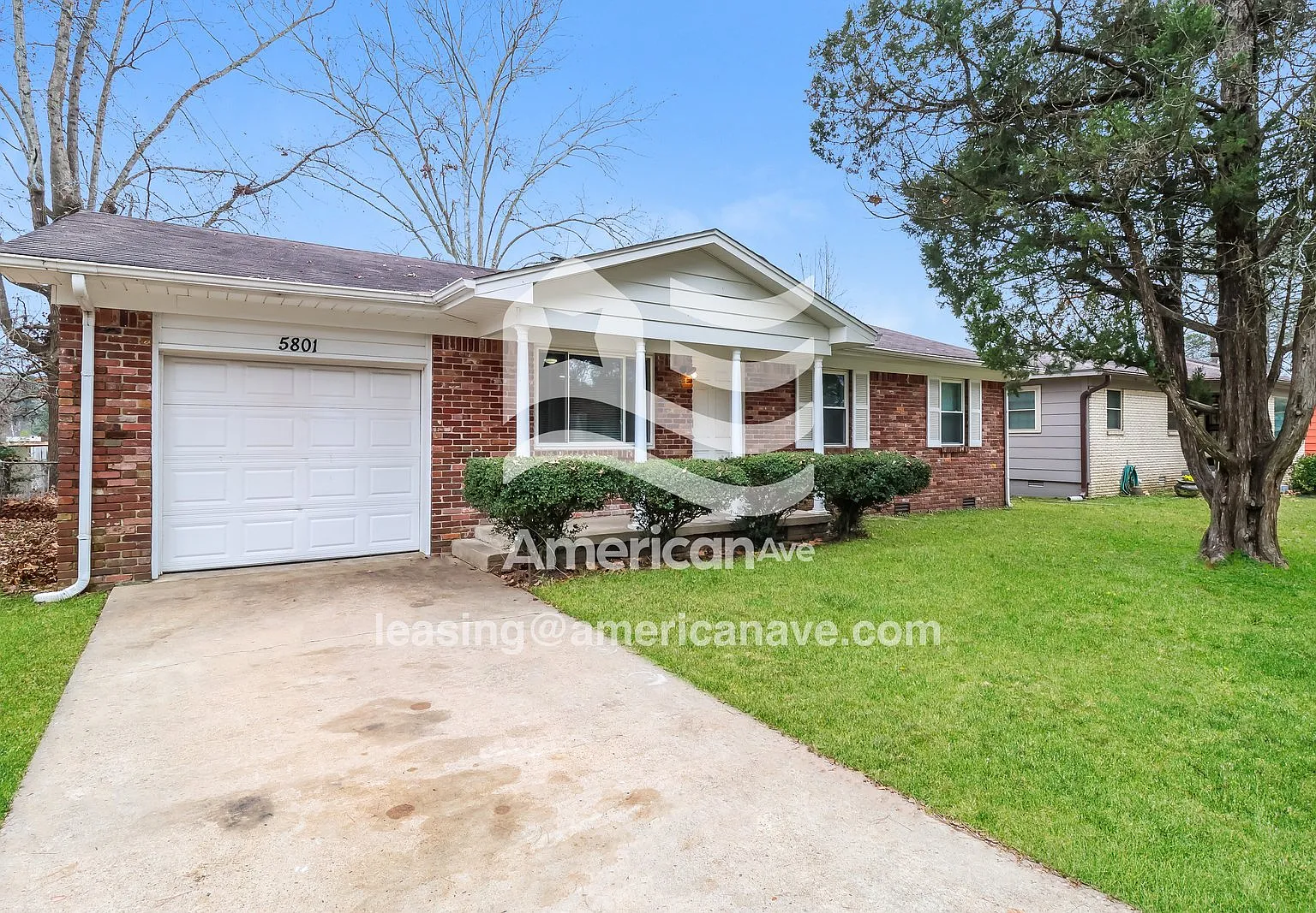 3 bed, 1.5 bath, 1149 sqft, $1,156 — Photo 2