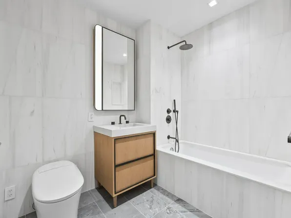 250 East 25th Street image 9 of 26