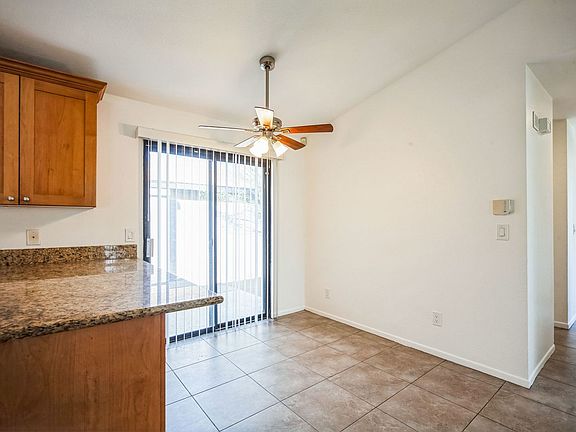 4th image of 78441 Avenue 42 APT A